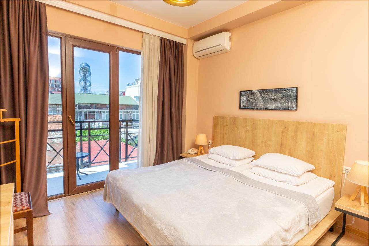 Hotel N16 บาทูมิ ภายนอก รูปภาพ