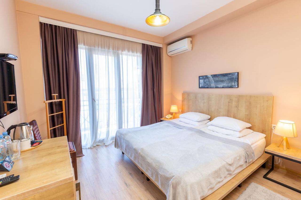 Hotel N16 บาทูมิ ภายนอก รูปภาพ