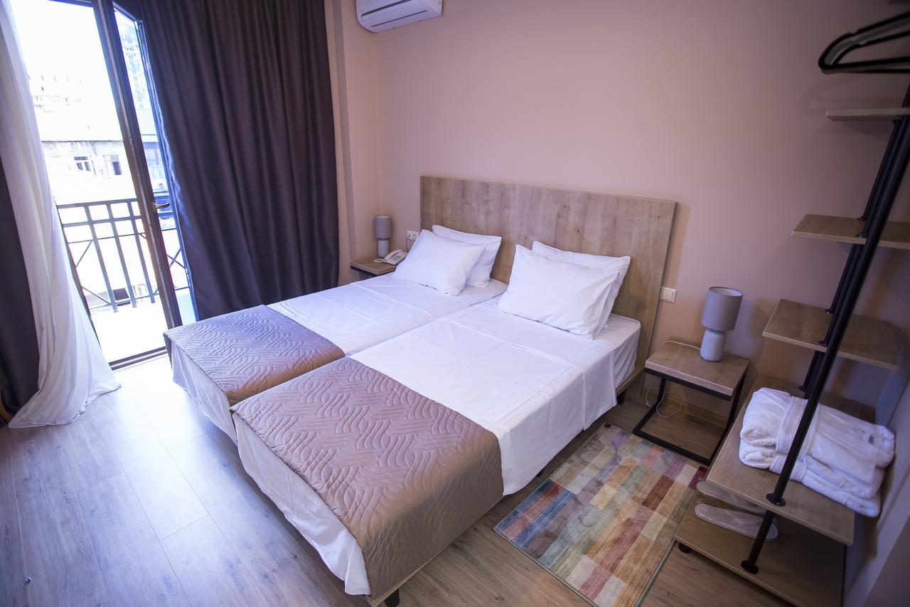 Hotel N16 บาทูมิ ภายนอก รูปภาพ