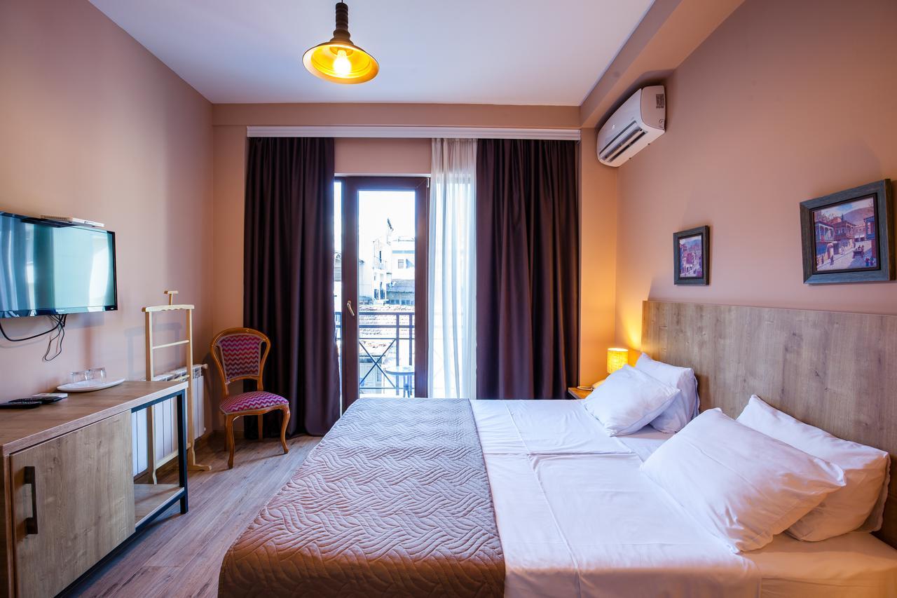 Hotel N16 บาทูมิ ภายนอก รูปภาพ