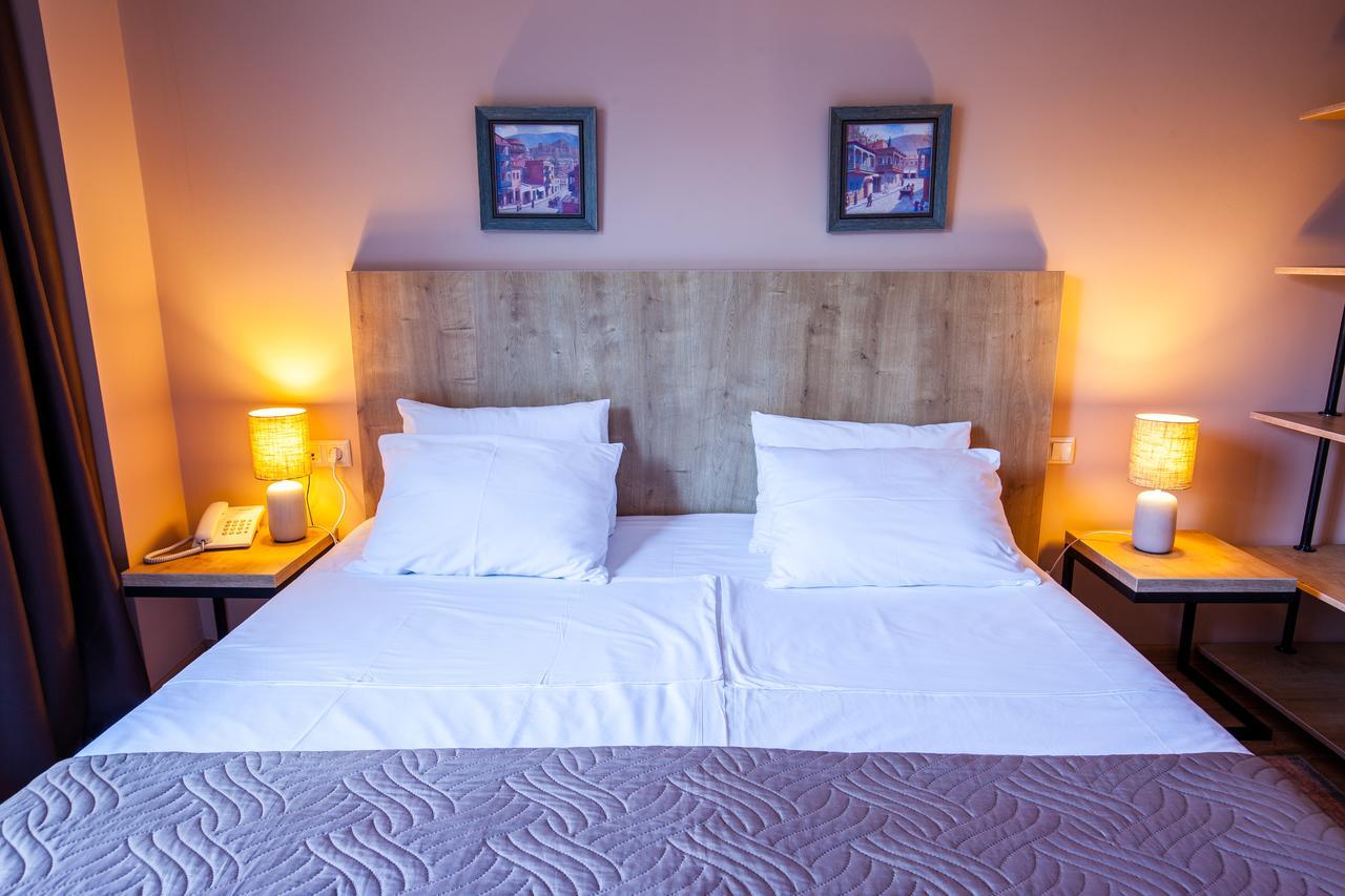 Hotel N16 บาทูมิ ภายนอก รูปภาพ