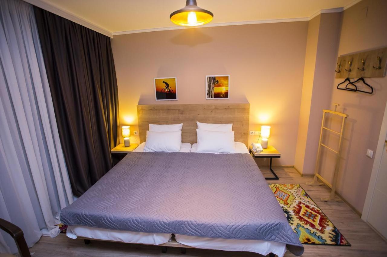 Hotel N16 บาทูมิ ภายนอก รูปภาพ
