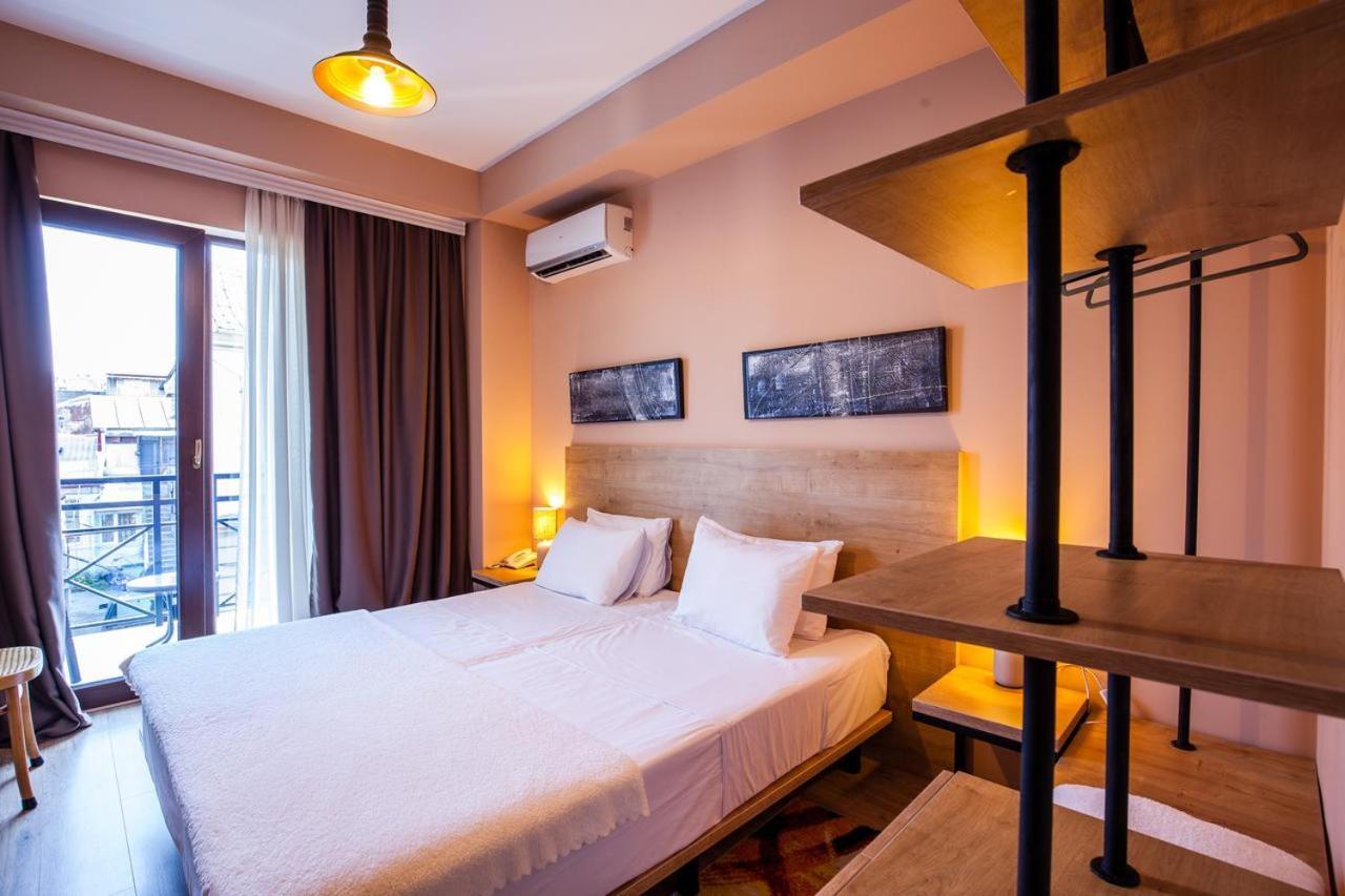 Hotel N16 บาทูมิ ภายนอก รูปภาพ