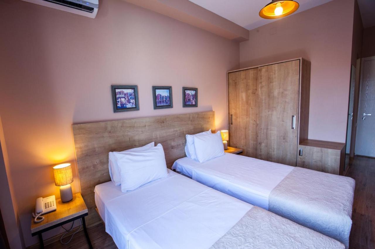 Hotel N16 บาทูมิ ภายนอก รูปภาพ